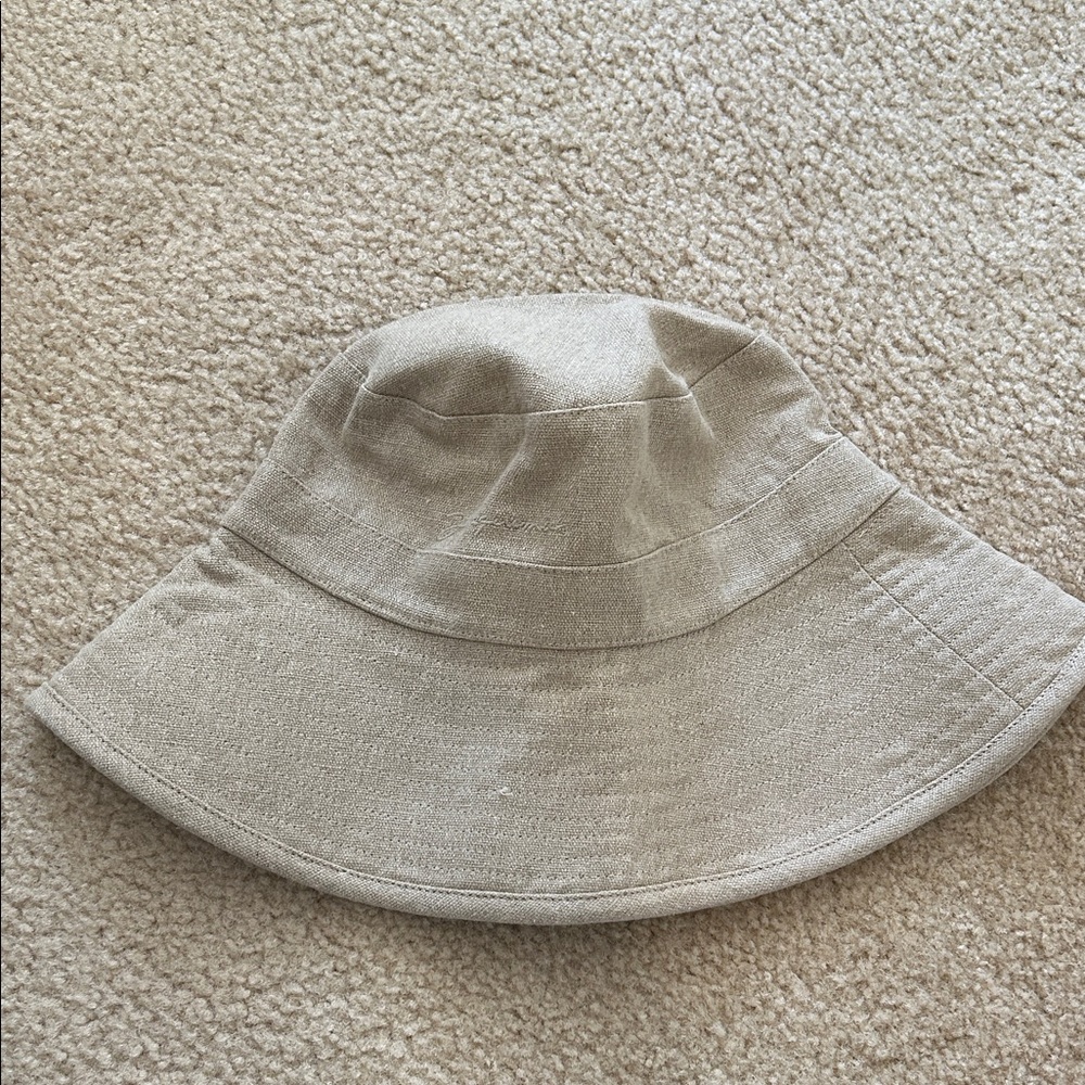 Jacquemus beige bucket hat 58